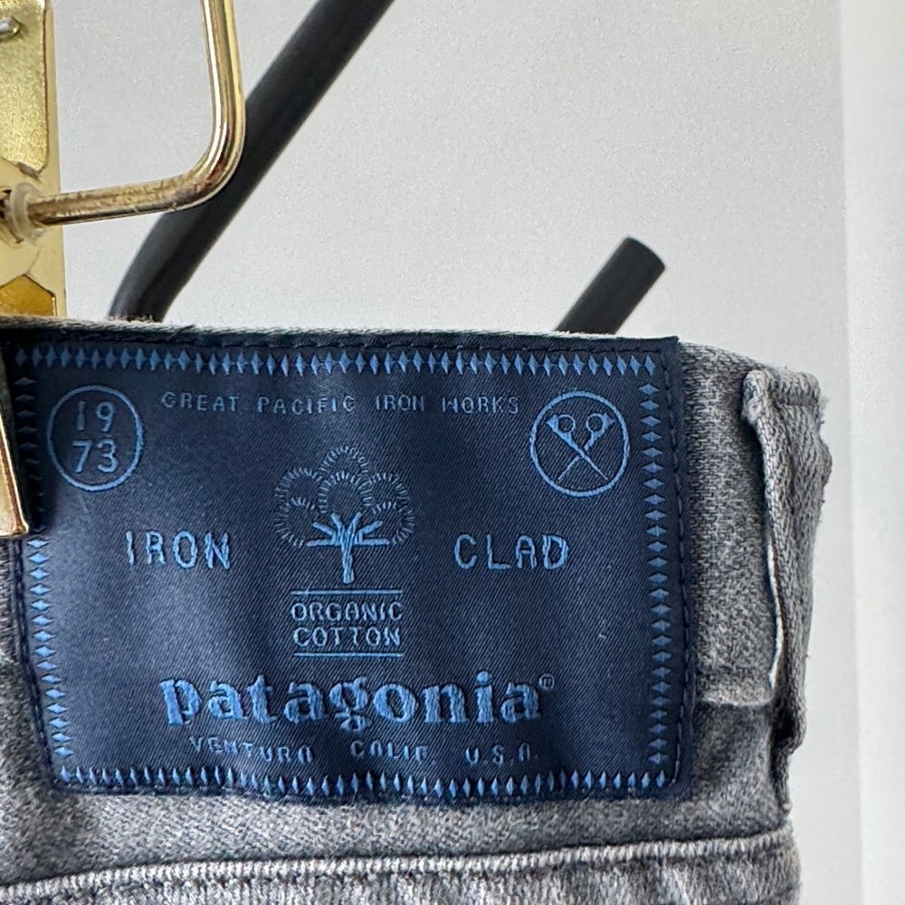 Patagonia Slim Straight Jeans in Grey Wash - Picture 12 of 13